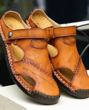 Sandali classici da uomo estivi in ​​vera pelle morbida scarpe traspiranti Designer Beach Sandali romani di marca Sandalo da uom